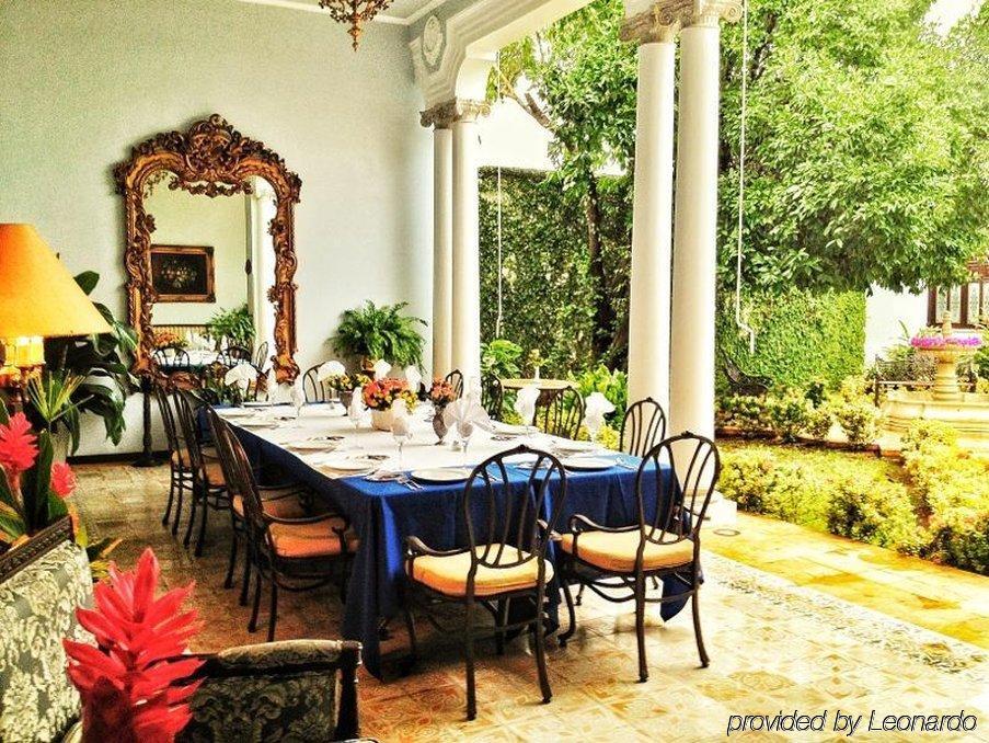 فندق Casa Azul Monumento Historico ميريدا المطعم الصورة